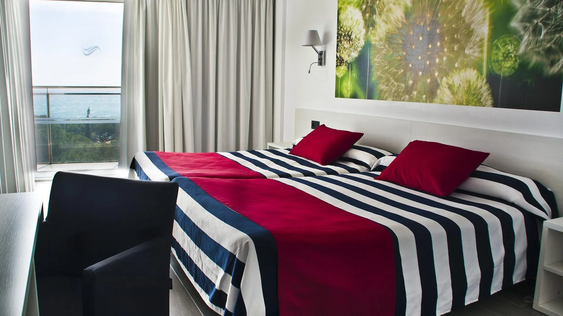 Hotel Europa Splash & Spa Malgrat de Mar 4*,  Spain